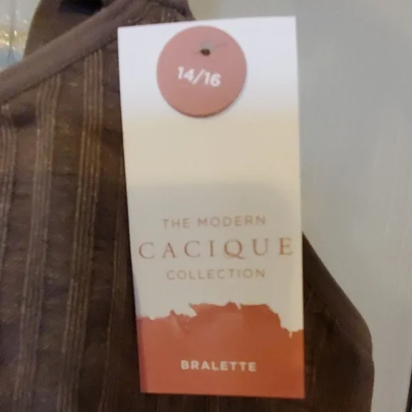 Cacique brand lounge bra 14/16 - NEW WITH TAGS ATTACHED - Picture 3 of 3